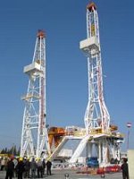 Skid mounted drilling rig